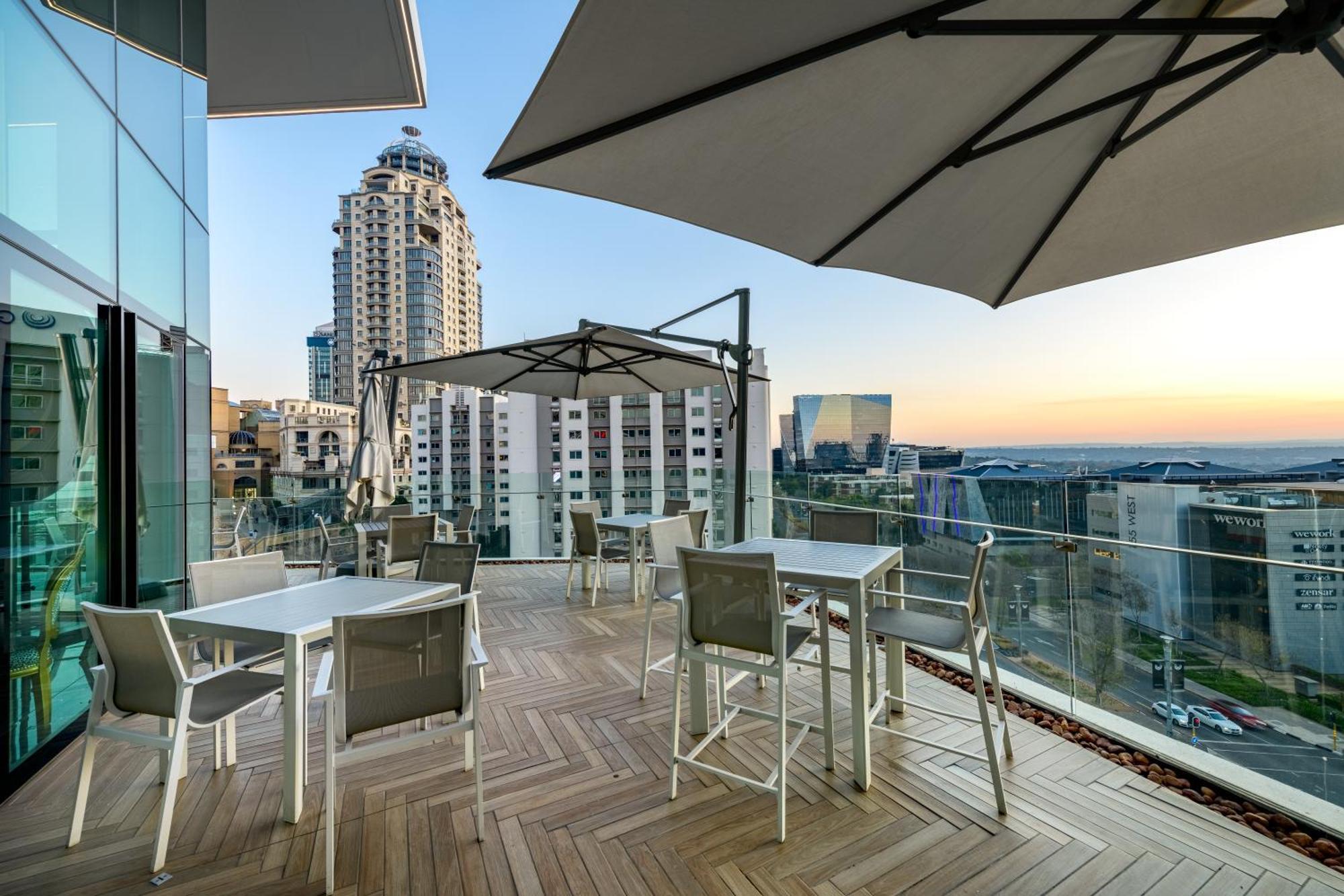 Hotel Sky Sandton Johannesburg Exterior photo