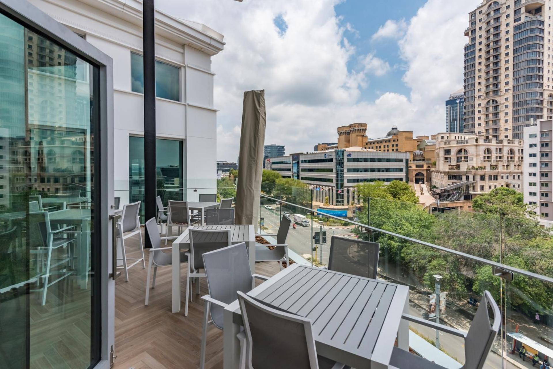 Hotel Sky Sandton Johannesburg Exterior photo